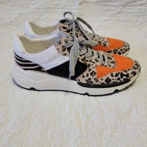 Oasis Society Sneakers